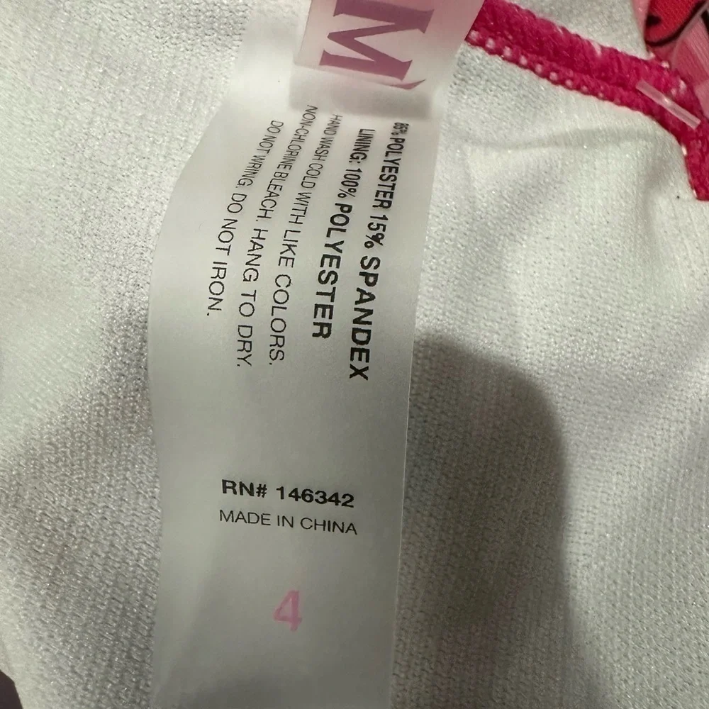 One piece bathing suit. - Picture 5 of 5